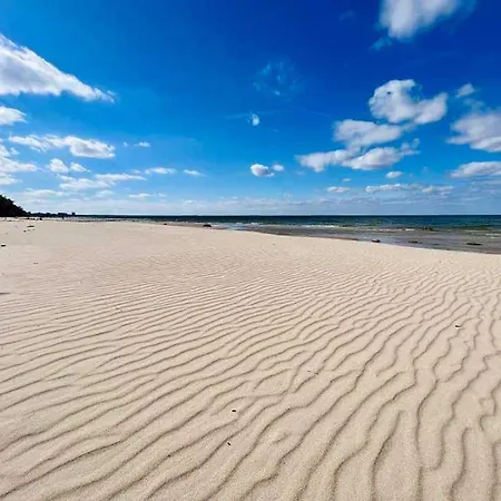 Campingowa 50m Od Morza 아파트 미엥지즈드로예