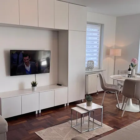 Campingowa Z Bocznym Widokiem Na Morze Apartment *